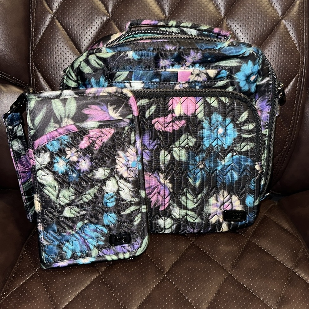 Lug Ranger & Tandem zip wallet -Bloom black NWT